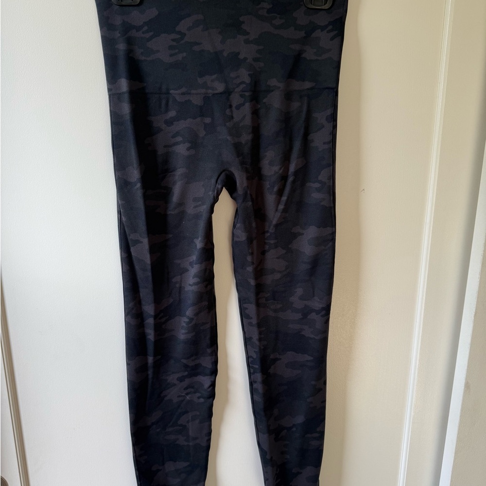 SPANX Black Camouflage Leggings